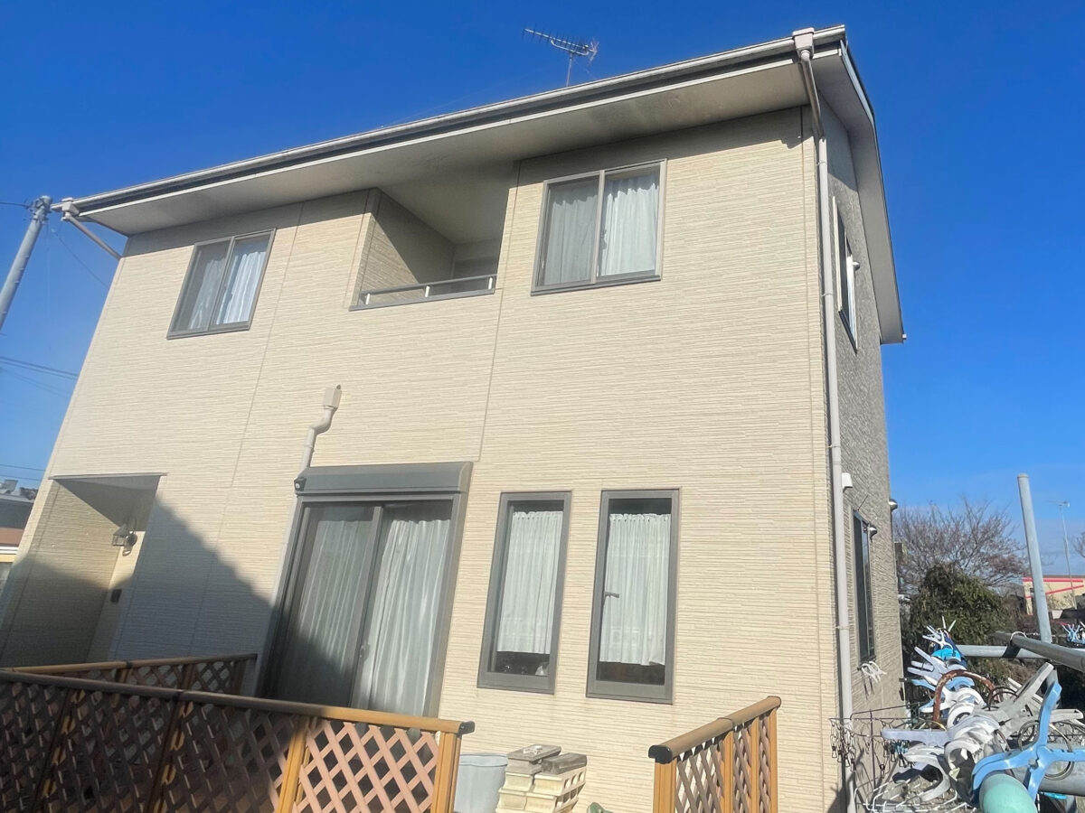 屋根・外壁の遮熱塗料で夏涼しく、ブルーアッシュで色鮮やかに